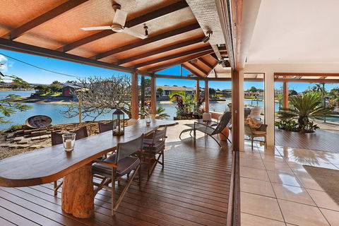 SCHMAN55-WATERFRONT, RESORT-STYLE ENTERTAINER - Accommodation Perth 2