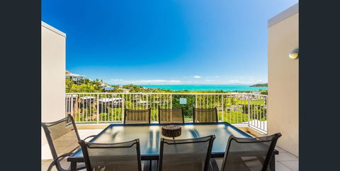 Sea Forever On Azure Seas - Airlie Beach - Accommodation Perth 0