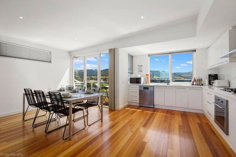 SEA NOOK - Seconds From The Beach - Accommodation Perth 3