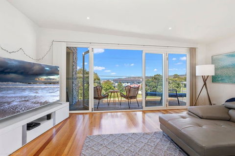 SEA NOOK - Seconds From The Beach - Accommodation Perth 1