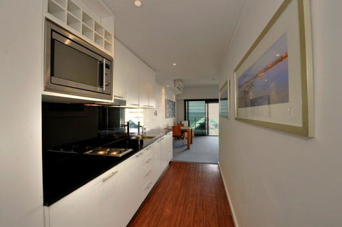 Sea Side 211 - Accommodation Perth 2