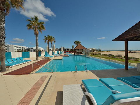 Sea Side Villa 10.1 - Accommodation Perth 1