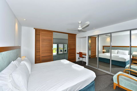 Sea Side Villa 10.1 - Accommodation Perth 3