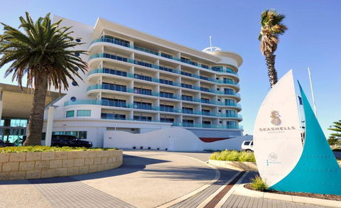 Sea Side Villa 3.2 - Accommodation Perth 2