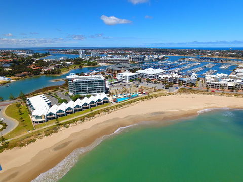 Sea Side Villa 3.2 - Accommodation Perth 0