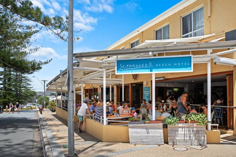 Seabreeze Beach Hotel - Perth Resorts 0