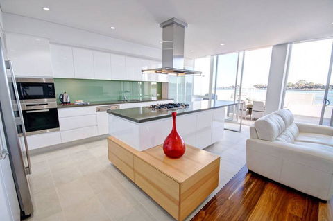 Seapoint 102 - Accommodation Perth 2