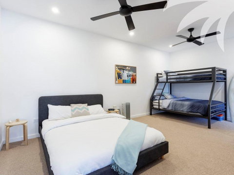 Seashells Lakeside Holiday Perfection - Accommodation Perth 1