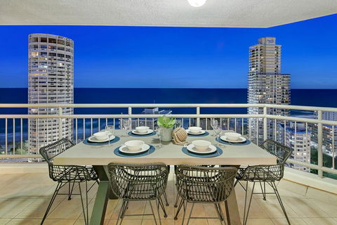 Seaside Luxury, Perfect Location - Accommodation Perth 0