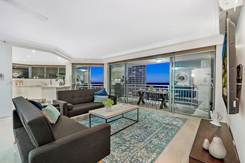 Seaside Luxury, Perfect Location - Accommodation Perth 2