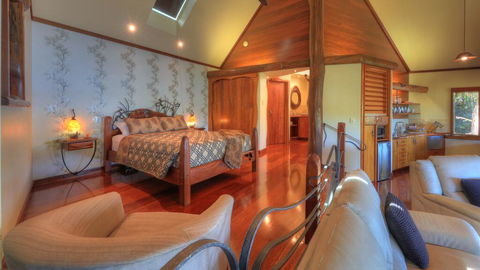 Secrets On The Lake - Accommodation Perth 3