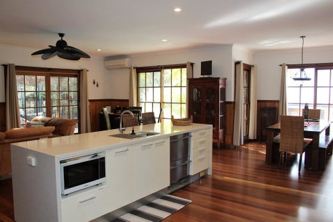 SERENITY - Accommodation Perth 2