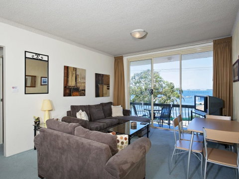 Shoal Bay Road, Bella Vista, Unit 03, 19 - Accommodation Perth 2