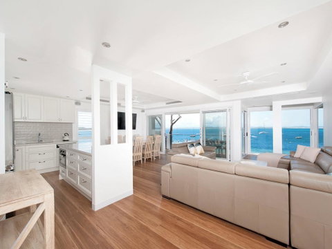 Shoal Bay Views - Accommodation Perth 3