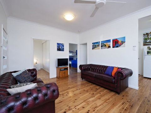 Short Street, 4, The Beach Cottage - Accommodation Perth 1