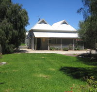 Showgrounds Cottage Naracoorte - Perth Resorts
