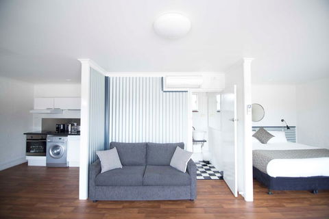 Siesta Central Apartments - Accommodation Perth 0