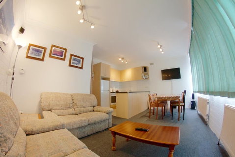 Snow Ski Apartments 05 - Perth Resorts 1