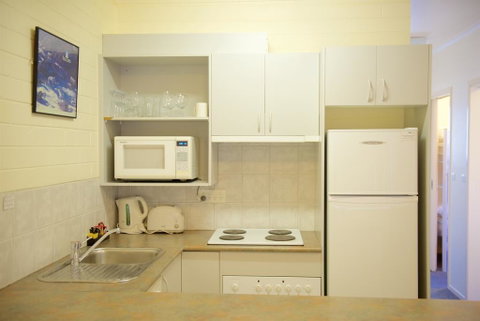 Snow Ski Apartments 06 - Perth Resorts 3