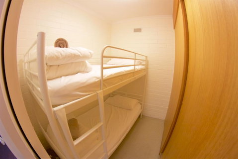 Snow Ski Apartments 08 - Perth Resorts 1