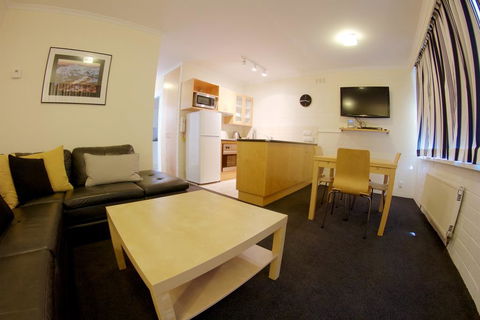 Snow Ski Apartments 09 - Accommodation Perth 2