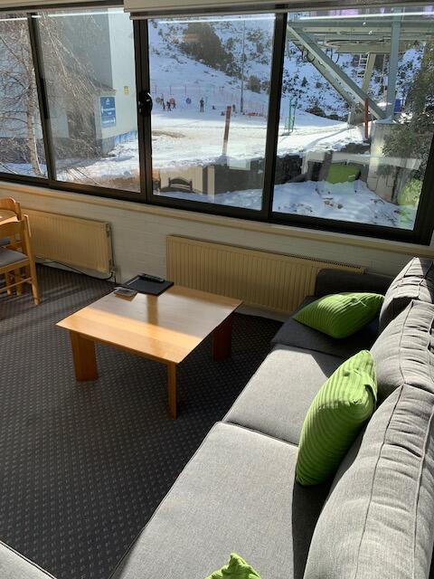 Snow Ski Apartments 11 - Perth Resorts 0