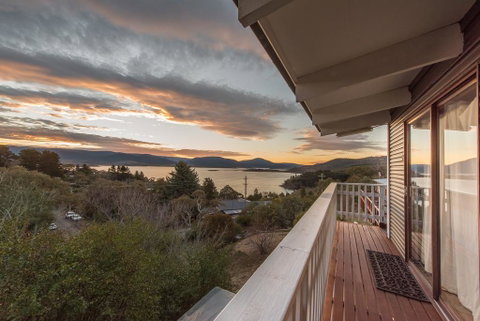 Snowview Units - Accommodation Perth 0