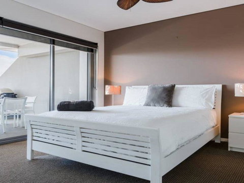 SOLARIS @ Fingal Bay - Accommodation Perth 2
