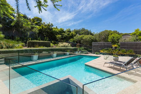 Sophisticated Contemporary Coastal Living With Sweeping Views In Cape Schanck - Accommodation Perth 0