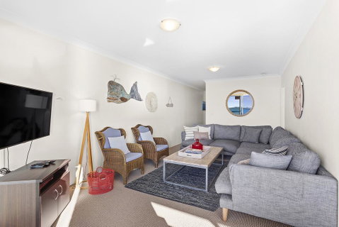 South Pacific Unit 4 - Shoal Bay - Accommodation Perth 1