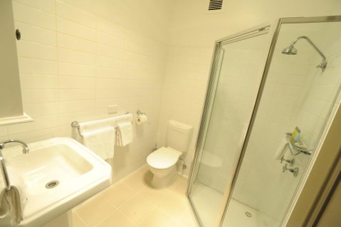 Sovereign Hill Hotel - Accommodation Perth 3