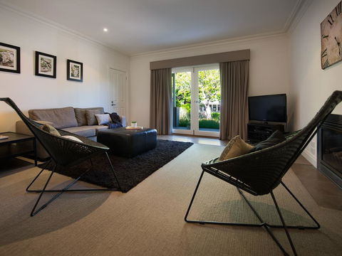 Spa Villas On Main - Perth Resorts 3