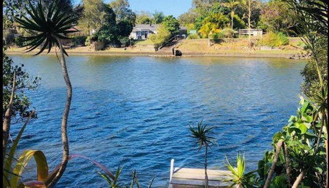 Spacious 2 Bedroom Beach Side Apartment - Close To Shopping Centre With Coles, Health Food Shop, Sushi, Pizza, Cafes, Hairdresse - Perth Resorts 0