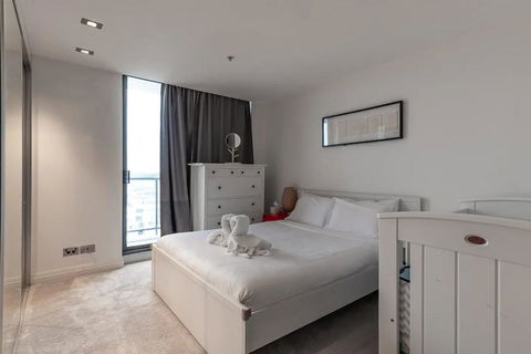 Spacious 2 Bedroom Flat In Wolli Creek - Accommodation Perth 3