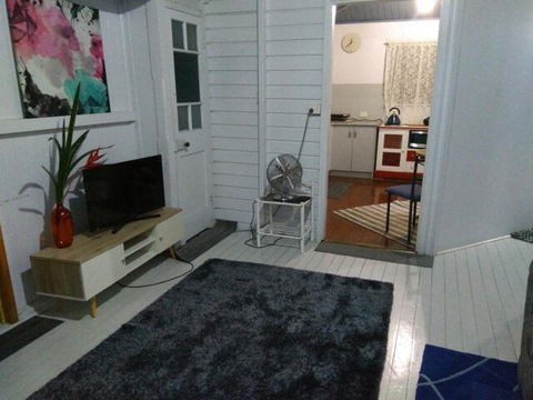 Spacious Apartment - Accommodation Perth 2