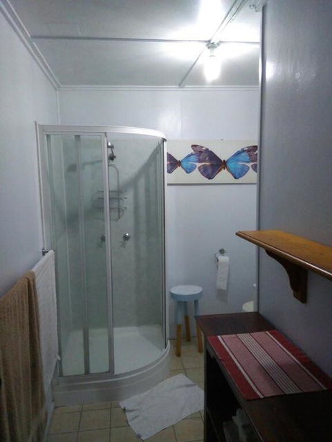 Spacious Apartment - Accommodation Perth 3