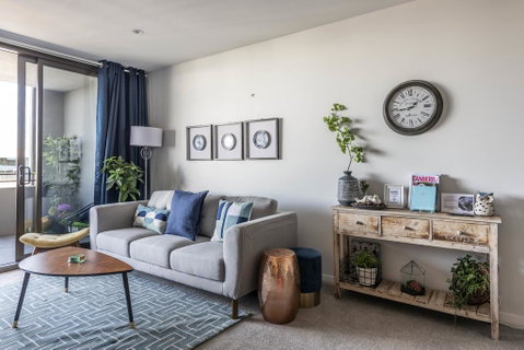 SPACIOUS BRAND NEW // 1BR // IN GORGEOUS BARTON - Accommodation Perth 2