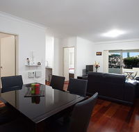 Spacious Family Apartment Close to Olympic Park - Accommodation Perth