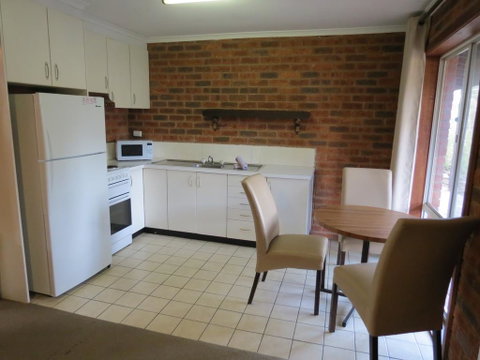 Sponars 2 - Accommodation Perth 2