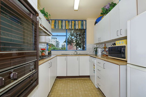 St Tropez Unit 9 - The Entrance, NSW - Accommodation Perth 3