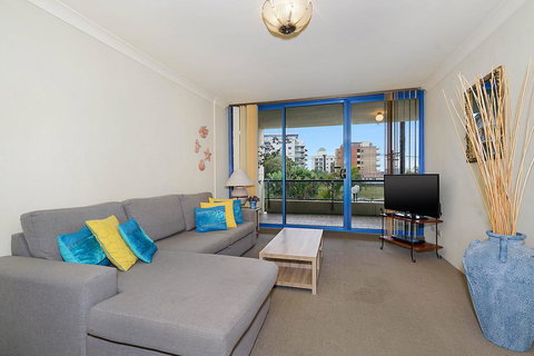 St Tropez Unit 9 - The Entrance, NSW - Accommodation Perth 1