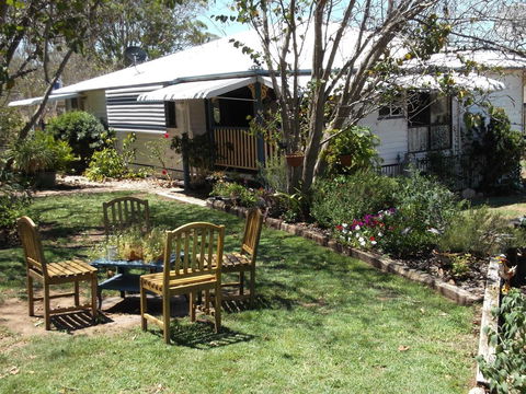 Staple House Bed And Breakfast - Accommodation Perth 2