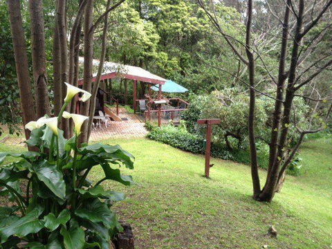 Stone's Throw Cottage Bed And Breakfast - Accommodation Perth 0