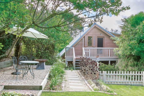 Stonehenge Retreat - Accommodation Perth 2