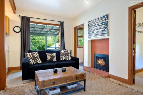 Stonewall Cottage For Two With Fireplace - Accommodation Perth 2