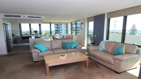Strand Beachside 701 - Accommodation Perth 2