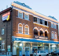Strathfield Hotel - Perth Resorts