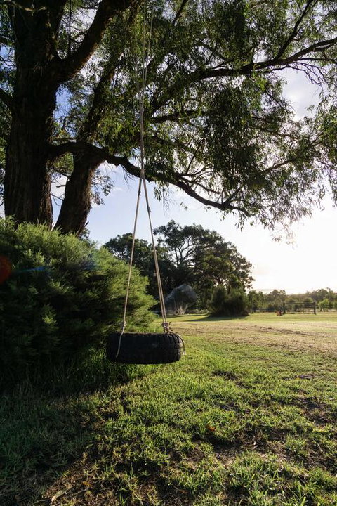 Studio 165 Hidden Gem On 50 Acres With Bay Views - Accommodation Perth 3