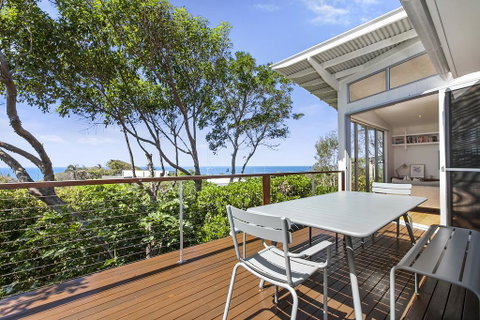 Stunning Seaviews, Sunshine Beach - Accommodation Perth 3