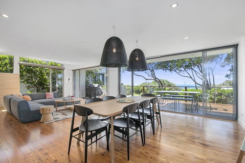 Stunning Seaviews, Sunshine Beach - Accommodation Perth 2